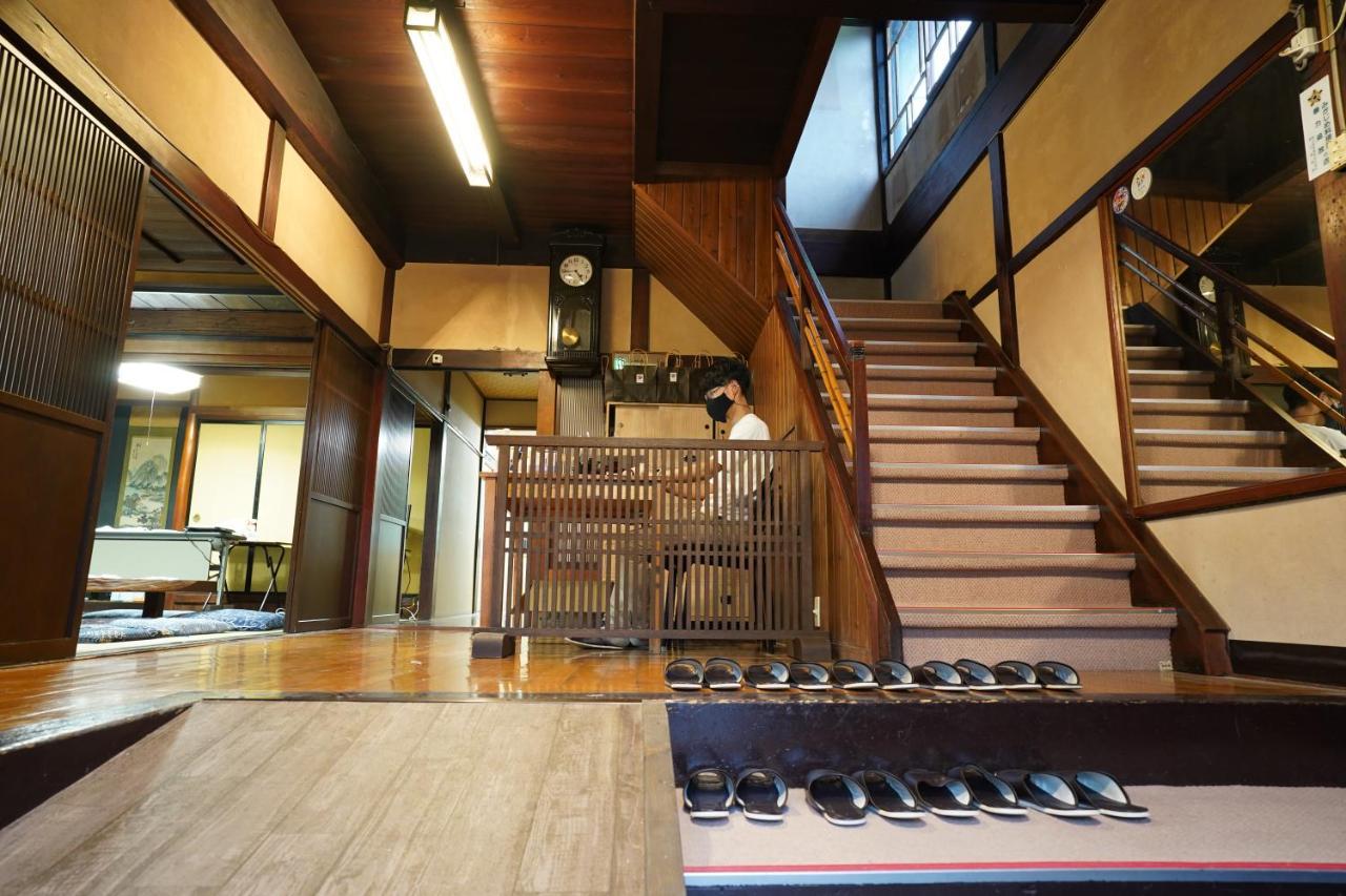 Hostel Murasaki Ryokan Takayama  Zewnętrze zdjęcie